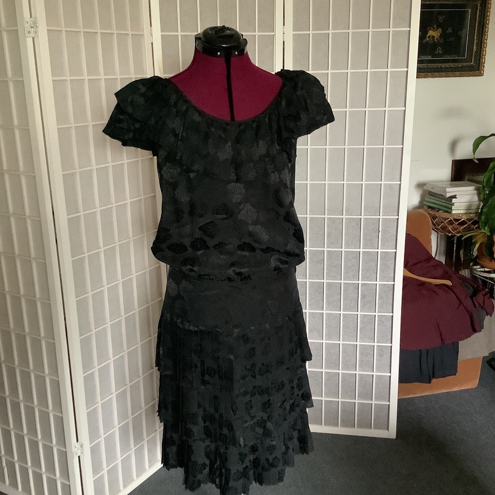 Albert Nipon Silk Rose Jacquard Tired Dress 1990’s